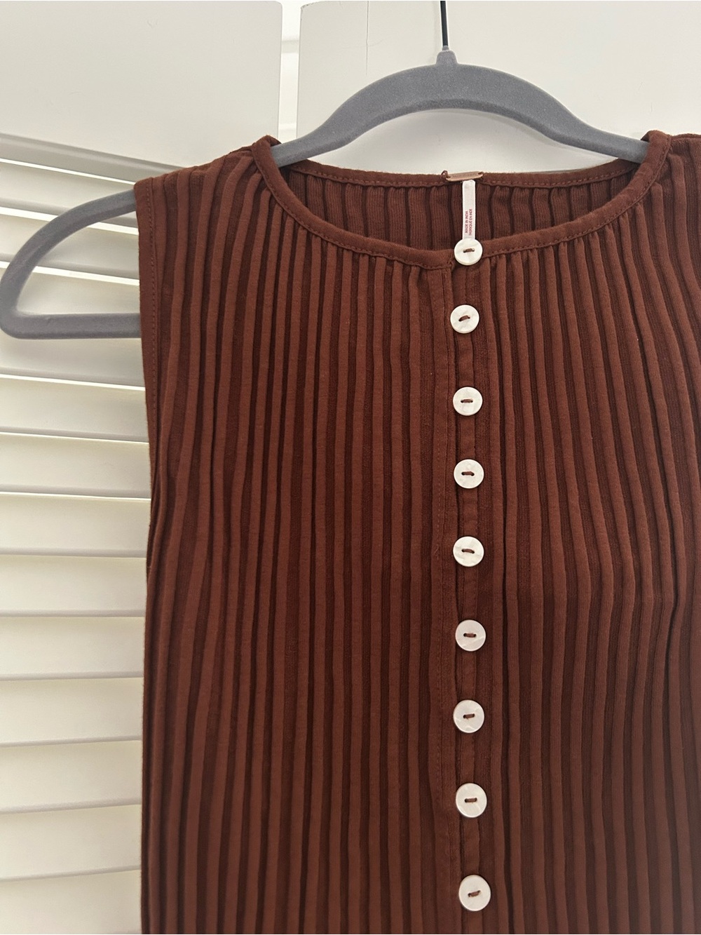 Free People Tilly Vest Brown Ribbed Knit Button Front Sleeveless Top Small - Picture 3 of 5